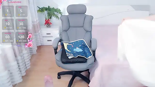 yaoyao-baby520 online show from October 30, 4:26 am