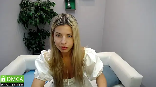 vierrylieua online show from October 29, 7:45 am