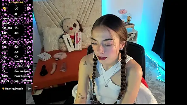 Mia Victoria22 online show from July 24, 2:31 am