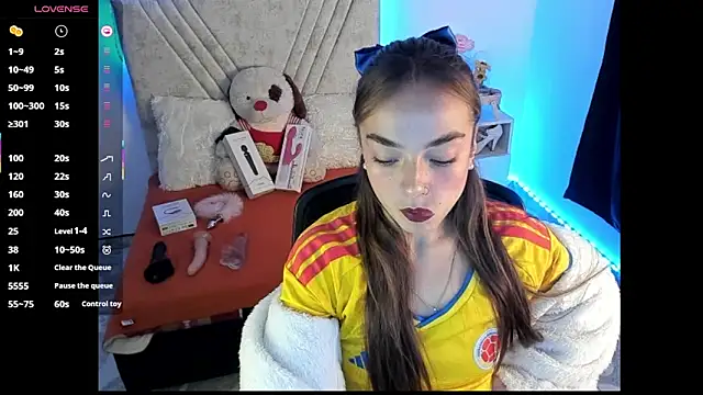 Mia Victoria22 online show from July 21, 2:23 am