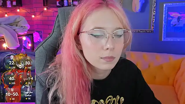 SakuraBliss online show from October 6, 4:34 pm