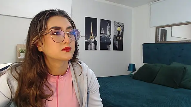 Snapshot of madame_lottie chatting on October 27, 12:33 pm madame lottie online show from October 27, 12:33 pm