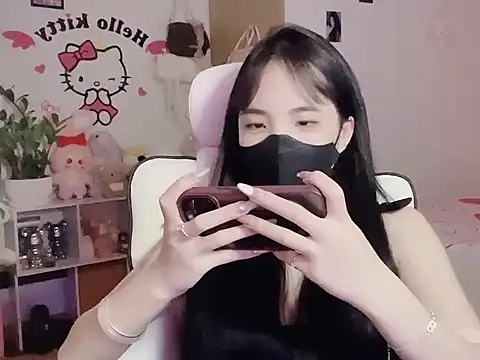 keelinnn19 online show from November 8, 7:52 pm