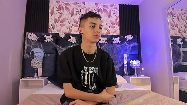 NickandAbby  online show from October 29, 12:31 pm