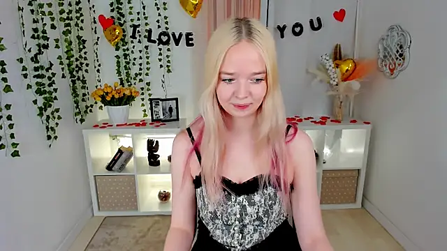 BellaMontgomery online show from February 9, 4:53 pm