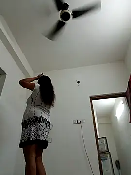 Elie couple143 online show from November 21, 12:45 am