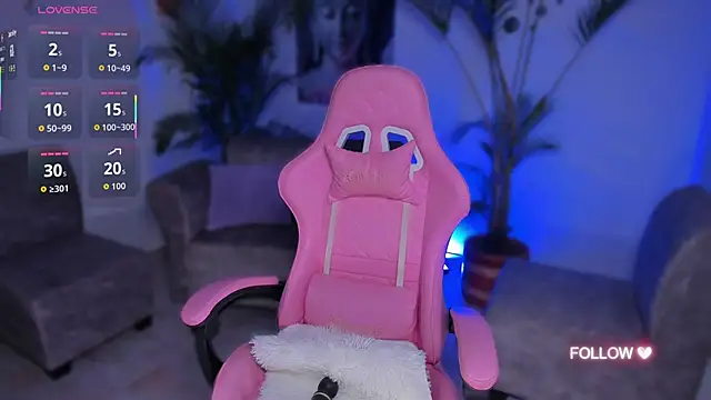 lunaarose online show from September 10, 4:34 am