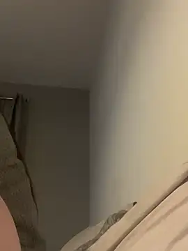 LollyLove  online show from April 14, 8:09 pm