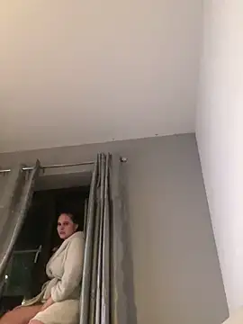 LollyLove  online show from February 21, 8:20 pm