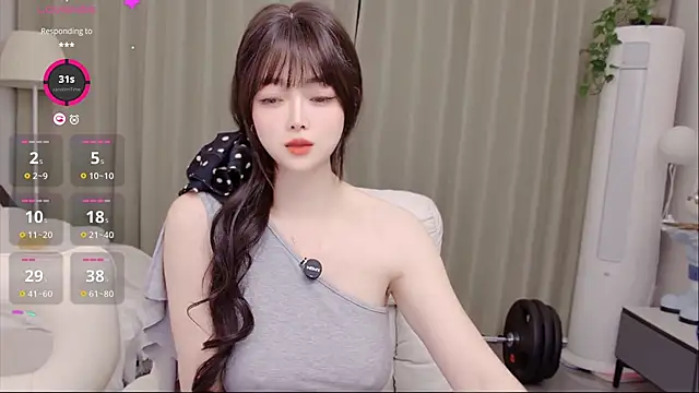 uikyy1 online show from March 31, 11:32 am