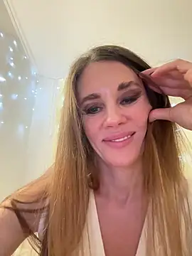 LucieMack online show from October 30, 6:31 pm