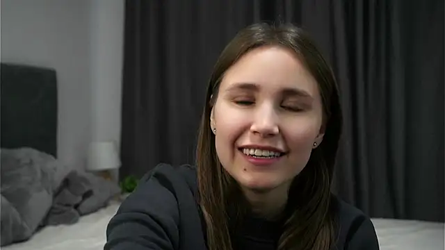 EthalFlowers online show from October 13, 1:41 am