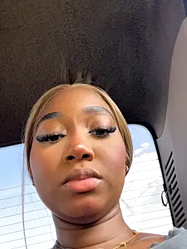 alisonn moon online show from December 3, 9:50 pm