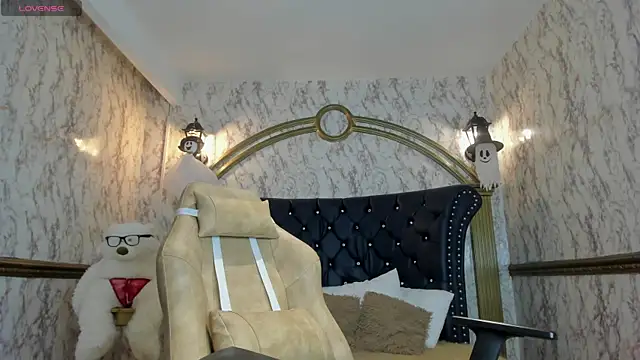 irenne wilsonn online show from October 24, 1:29 pm