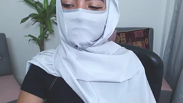 jade nassar online show from November 2, 12:03 am