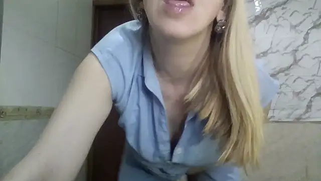 MiyaHottie online show from March 16, 5:55 am