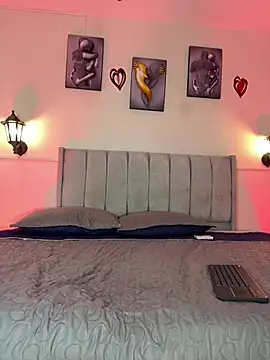 Samara Hadi  online show from February 16, 9:58 pm