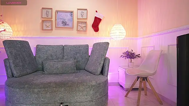 LoonaNyx online show from November 24, 11:34 am