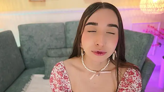 LoonaNyx online show from October 1, 11:48 am