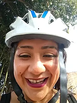 Snapshot of CAROLINE__07 chatting on September 17, 12:47 pm CAROLINE 07 online show from September 17, 12:47 pm