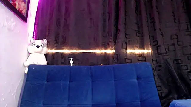 Megan Gil  online show from May 15, 11:07 pm