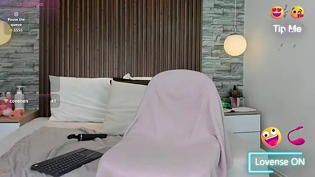 Miagomezx online show from October 17, 8:45 pm