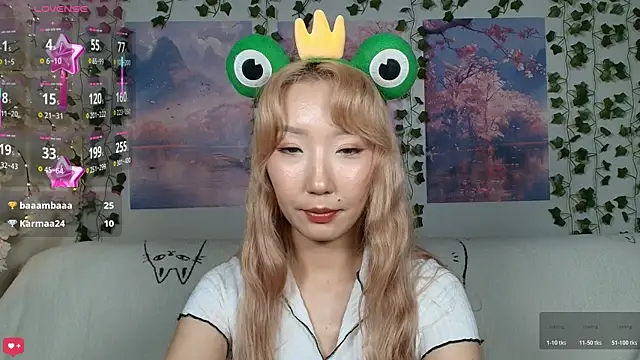 Yume ko online show from November 18, 7:59 pm