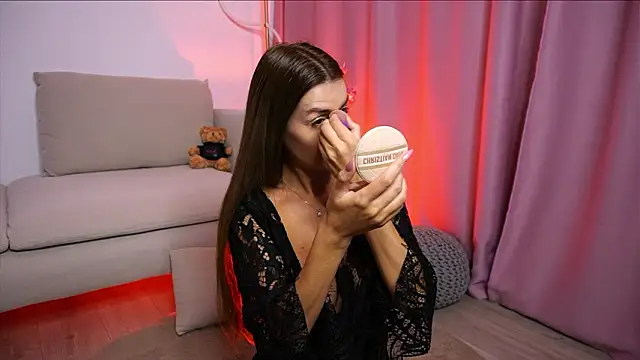  Luxie  online show from February 24, 8:02 am