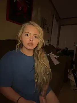 JuicyExxxperience online show from February 25, 1:53 pm