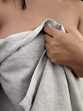 pihu099 online show from November 1, 1:37 pm