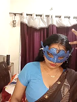 MEERAcle online show from February 13, 4:52 pm