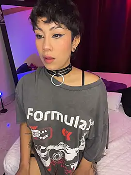 ZahaRose online show from November 4, 3:00 am