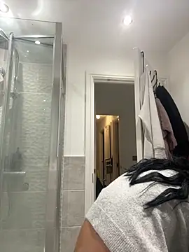 BELLABLACKXUK online show from October 30, 6:42 pm