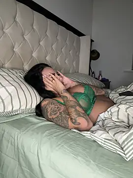 BELLABLACKXUK online show from January 15, 11:00 pm