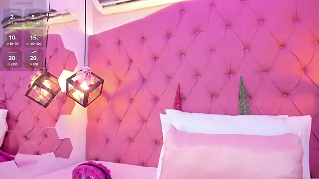 HannaPotther online show from December 5, 3:50 am