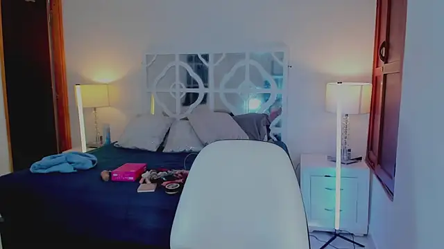 MikaelaStone online show from February 11, 1:34 pm