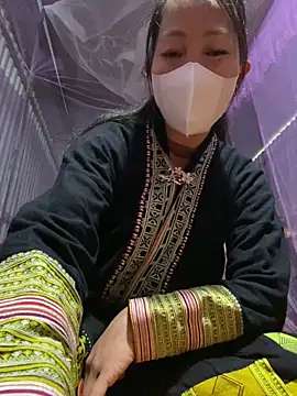 Huong-Ly online show from February 19, 7:41 am