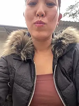 Huong-Ly online show from January 11, 8:41 am