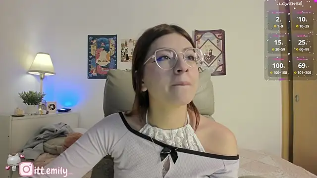 emily uwu0 online show from February 19, 1:38 am