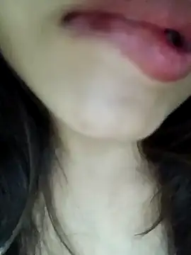 Hott Muskan online show from September 15, 7:10 pm