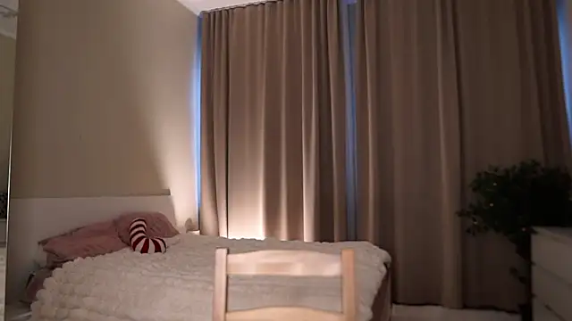 GeorginaHarn online show from February 27, 8:03 am