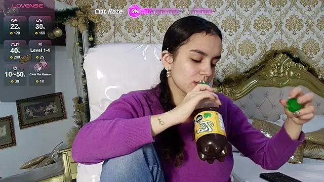 JessB  online show from January 7, 7:28 pm