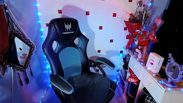 Nathalie Smith19 online show from September 9, 1:33 pm