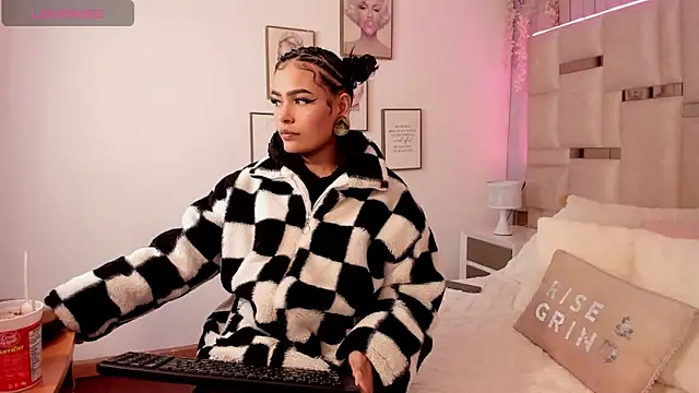 Cleo-smith online show from December 18, 3:55 am