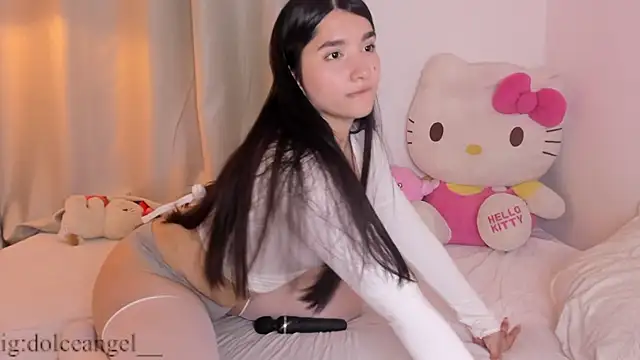 dulceangel   online show from June 28, 3:35 am