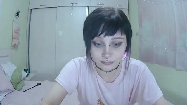 SineKiraReal online show from October 10, 11:37 am
