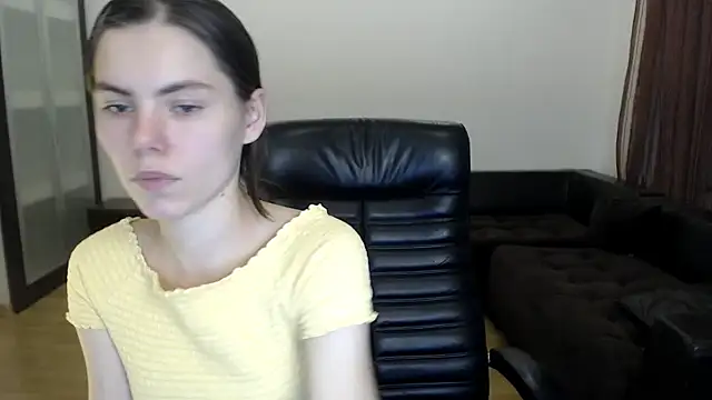 Snapshot of AmelieReve chatting on October 15, 6:54 pm AmelieReve online show from October 15, 6:54 pm