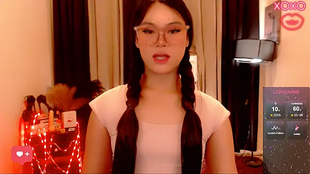 IamRaeganDolls69 online show from November 5, 2:06 am