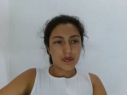 SarahFriendly online show from June 16, 9:38 pm
