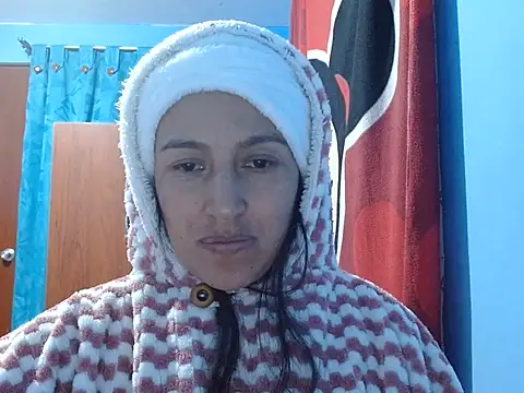 SarahFriendly online show from July 3, 12:49 am